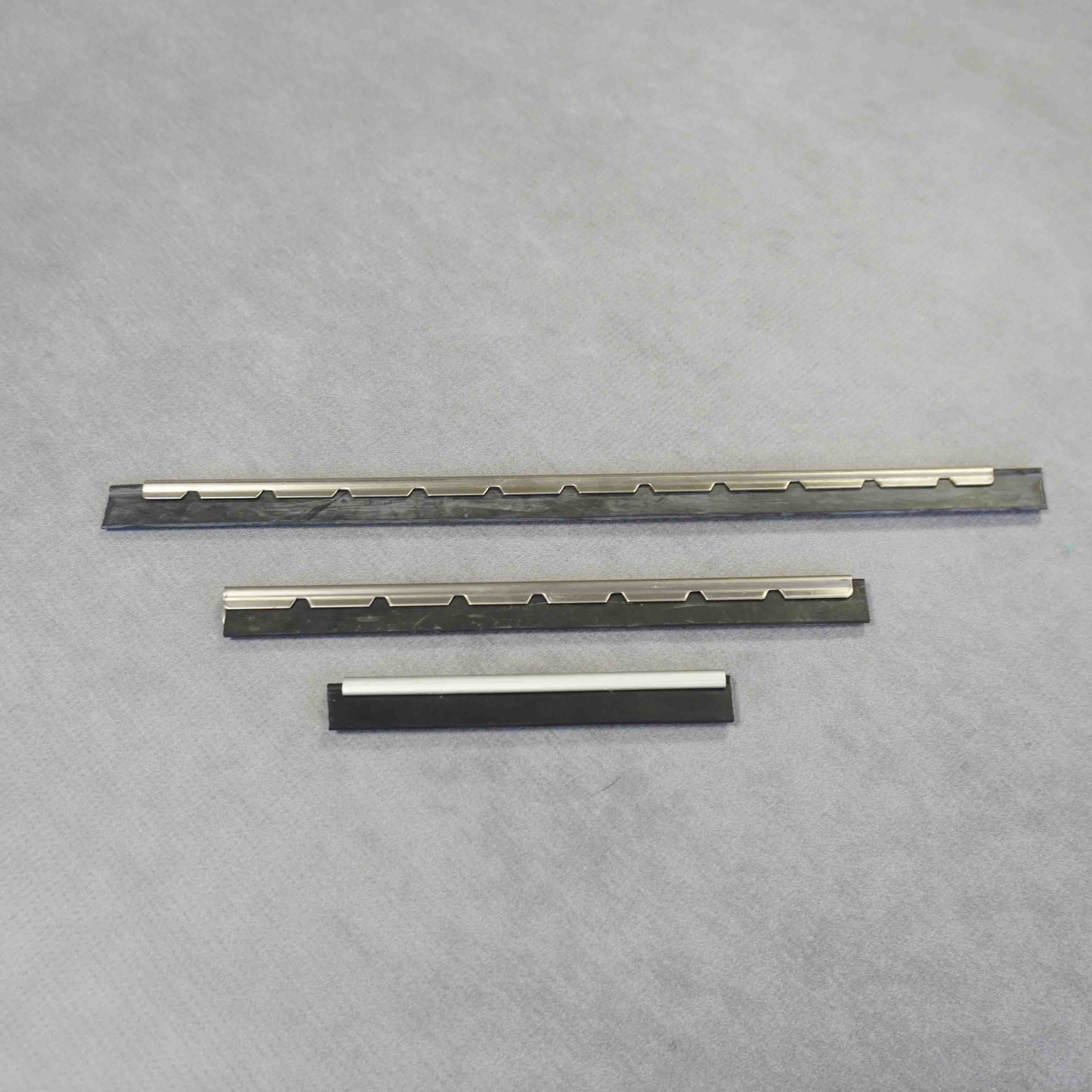 Skinne til skraber med gummi str. 15 cm, 25 cm og 35cm